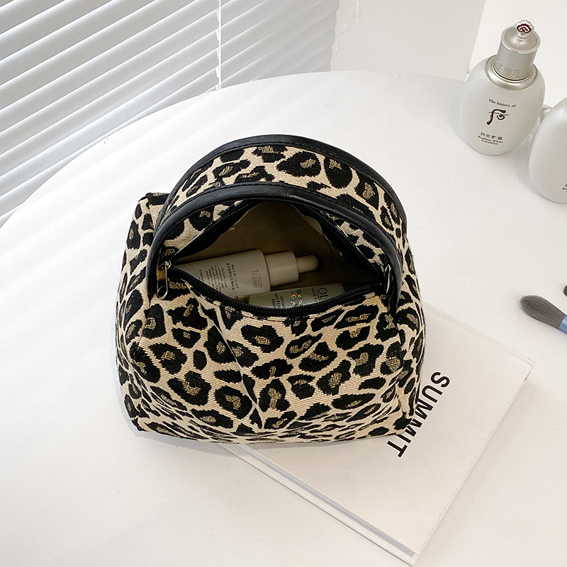 Leopard Makeup Bag Luxury  Lar - đánh giá và giá Luxury Skin Care